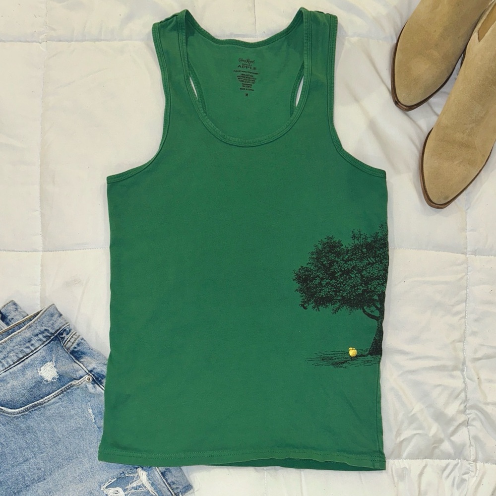 Crown Royal Regal Apple - Green Graphic Racerback Tank Top - size Medium